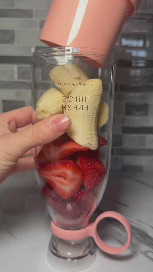 Portable USB Rechargeable Mini Blender – Personal Smoothie & Juice Maker